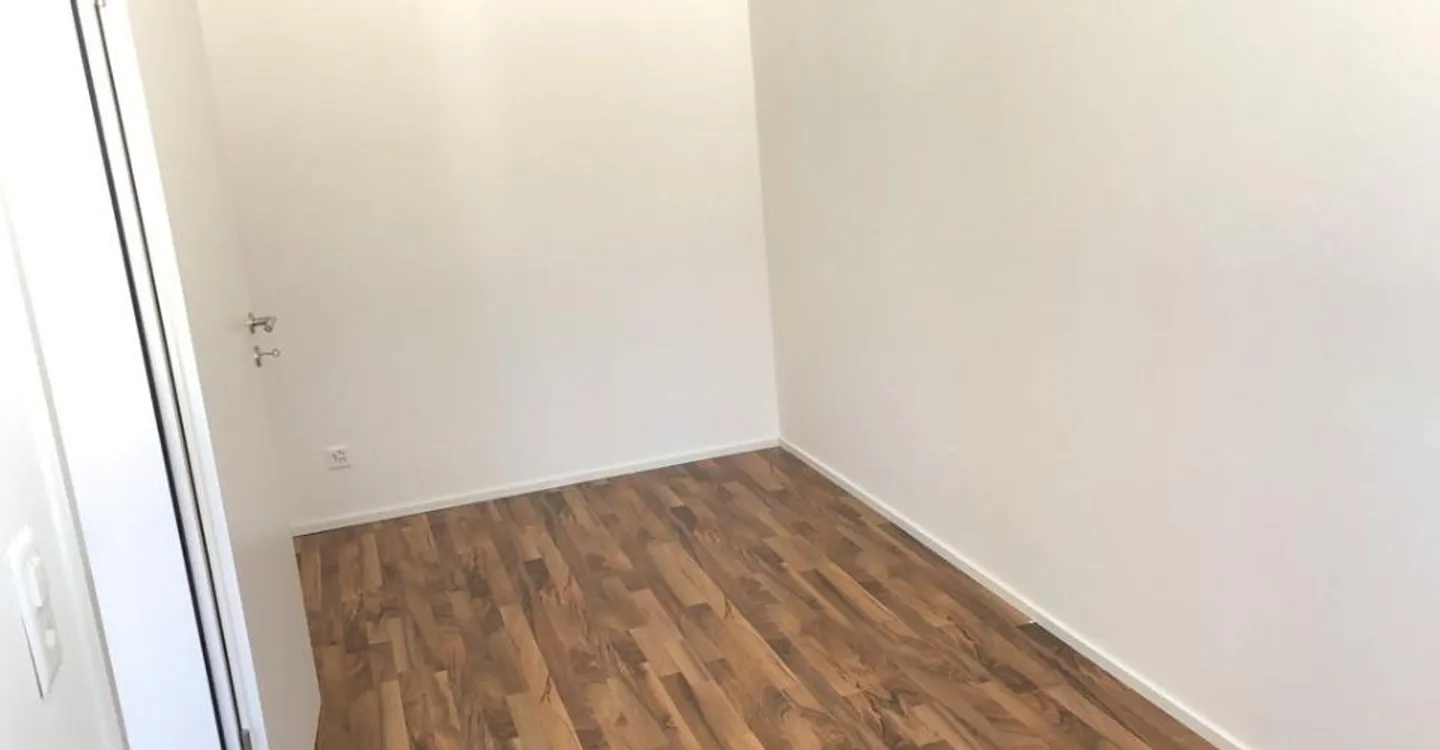 City life at its best, your new apartment is waiting for you - Photo 4 of 6