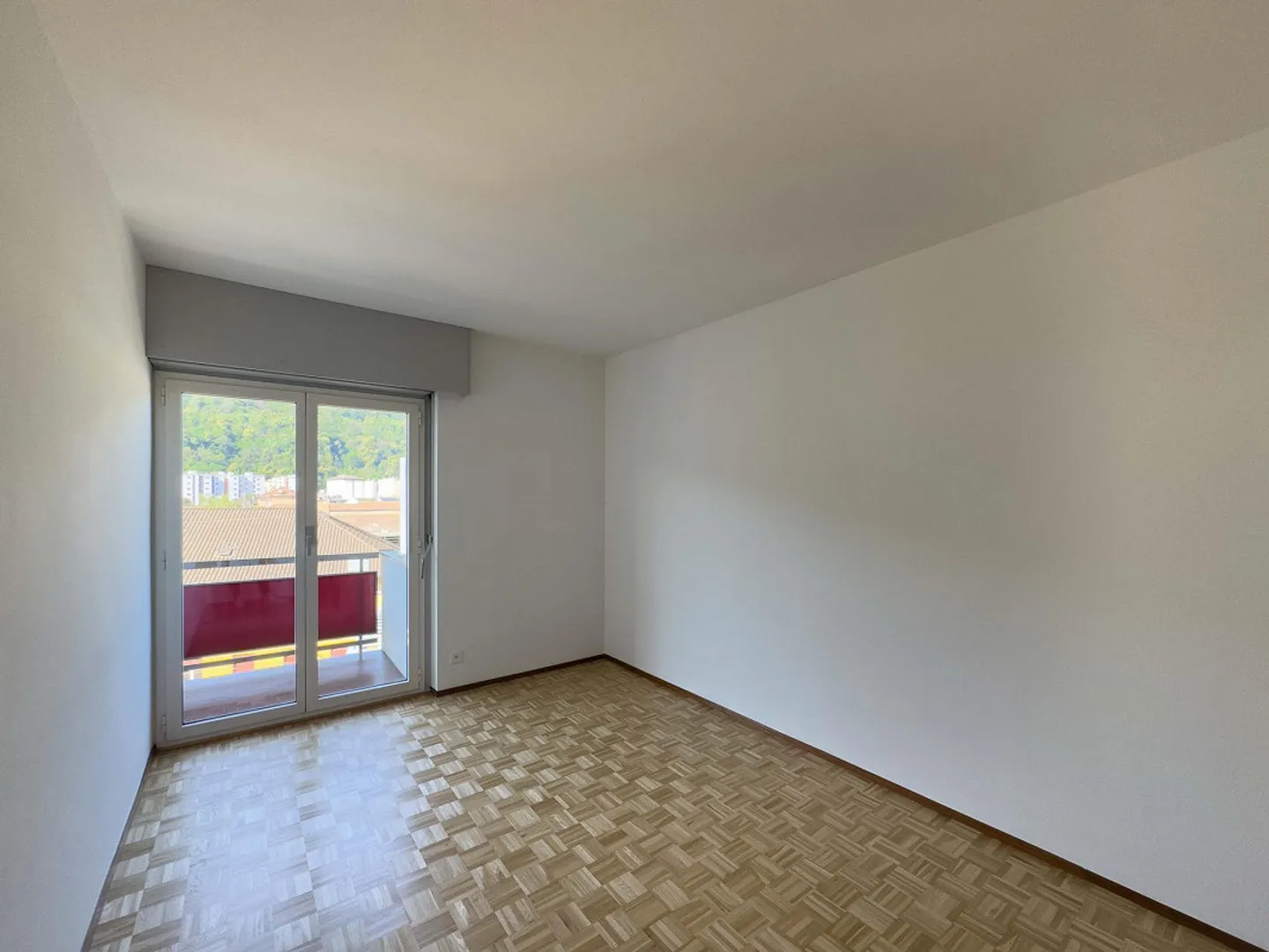 4.5 rooms for rent in Chiasso - Photo 4 of 6