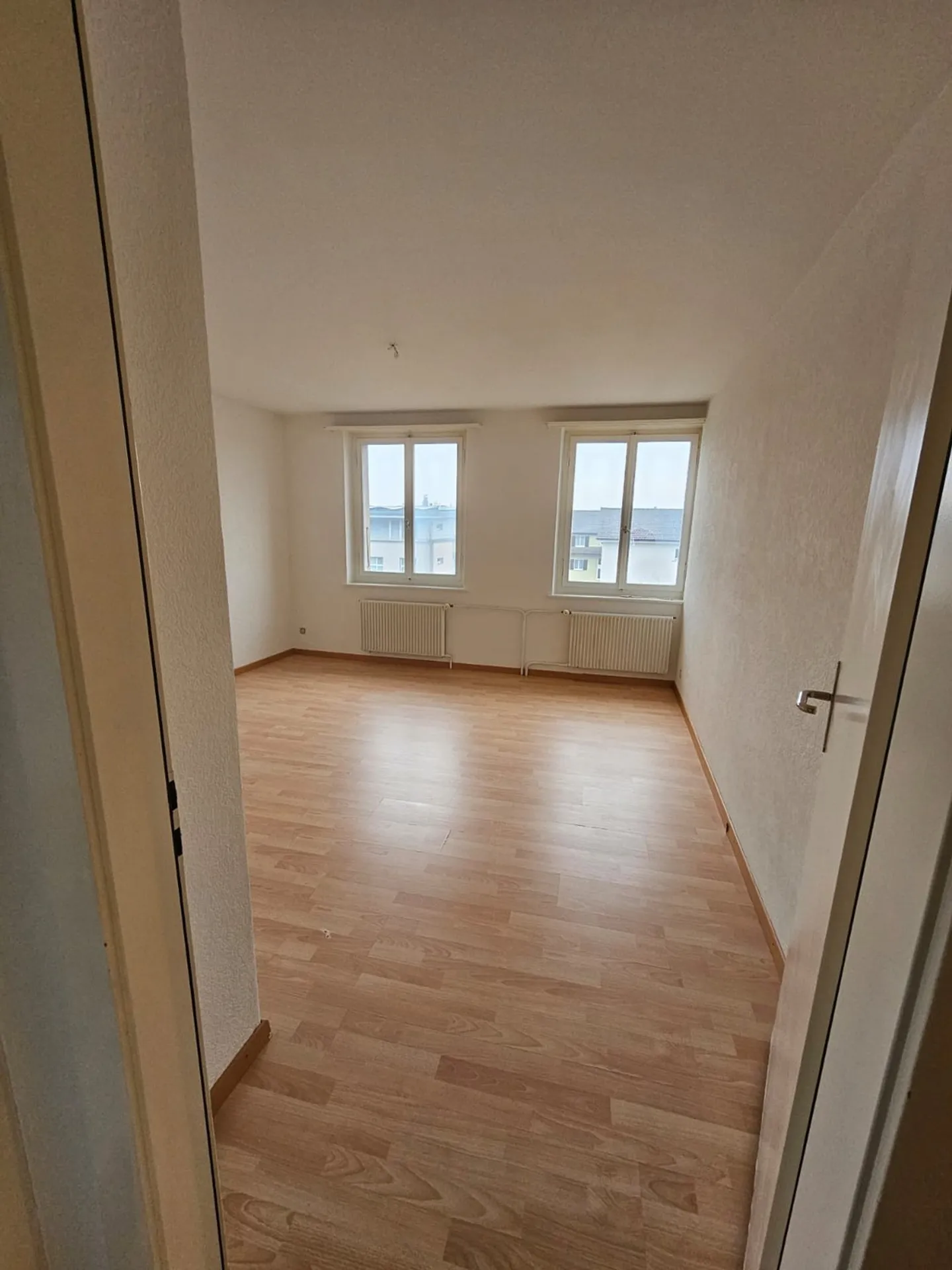 Freundliche, lichtdurchflutete 4-Zimmer-Wohnung in Biel - Foto 4 von 7