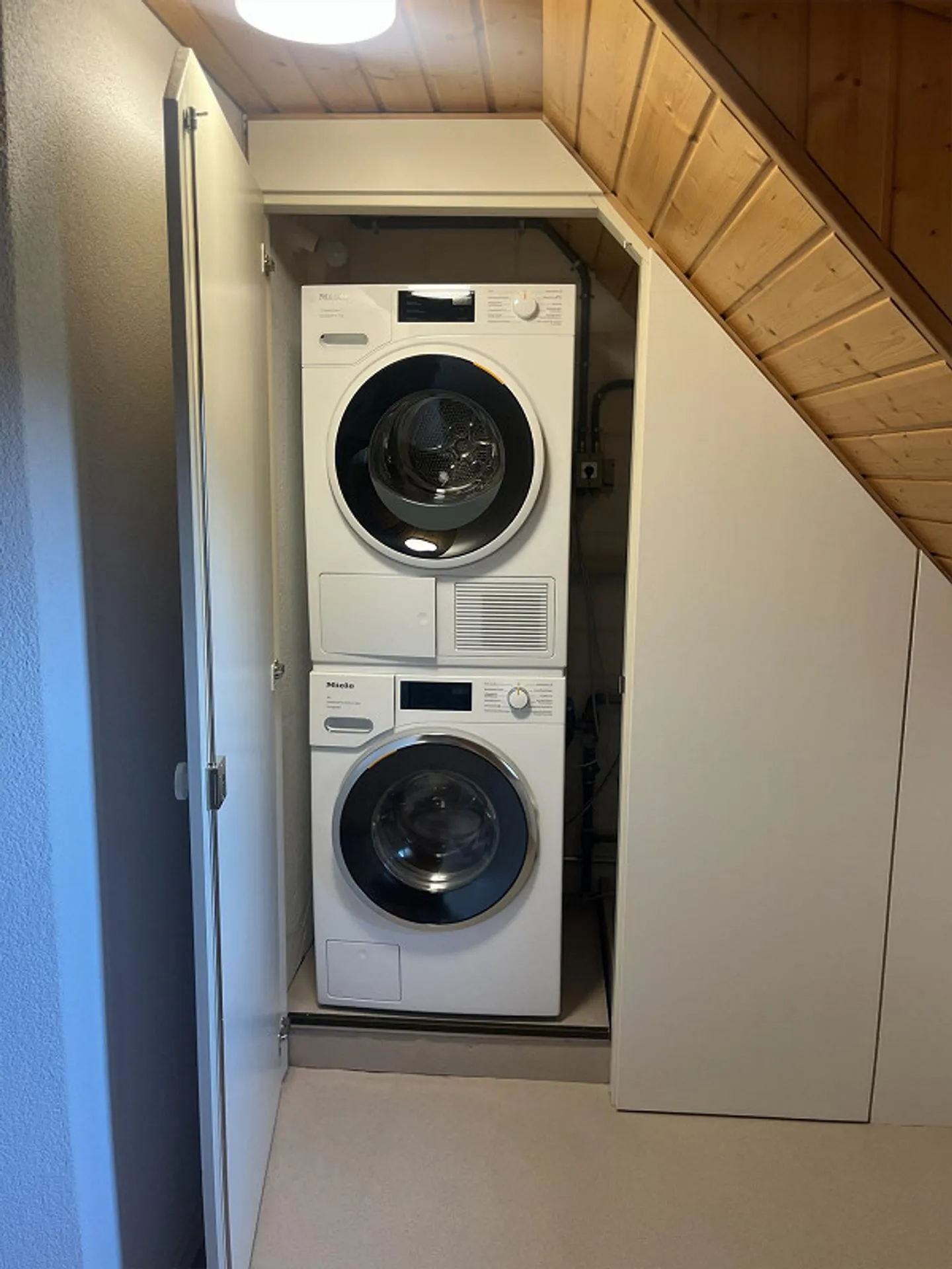 Appartement en duplex fraîchement rénové avec deux balcons - Photo 17 sur 19