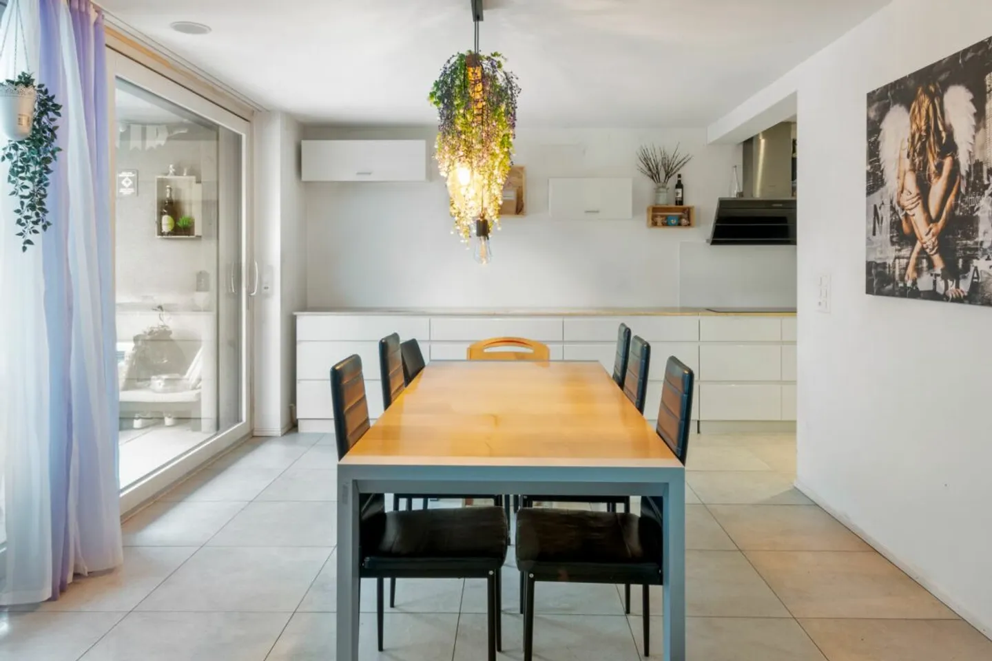 Ampia casa bifamiliare in posizione centrale a Hausen am Albis - Foto 3 di 14