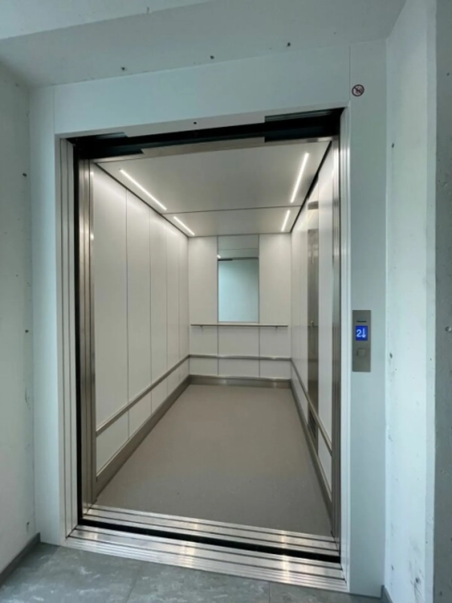 Spazio commerciale/ufficio attraente (nuova costruzione) su una strada principale affollata - Per imprenditori di successo - Foto 3 di 7