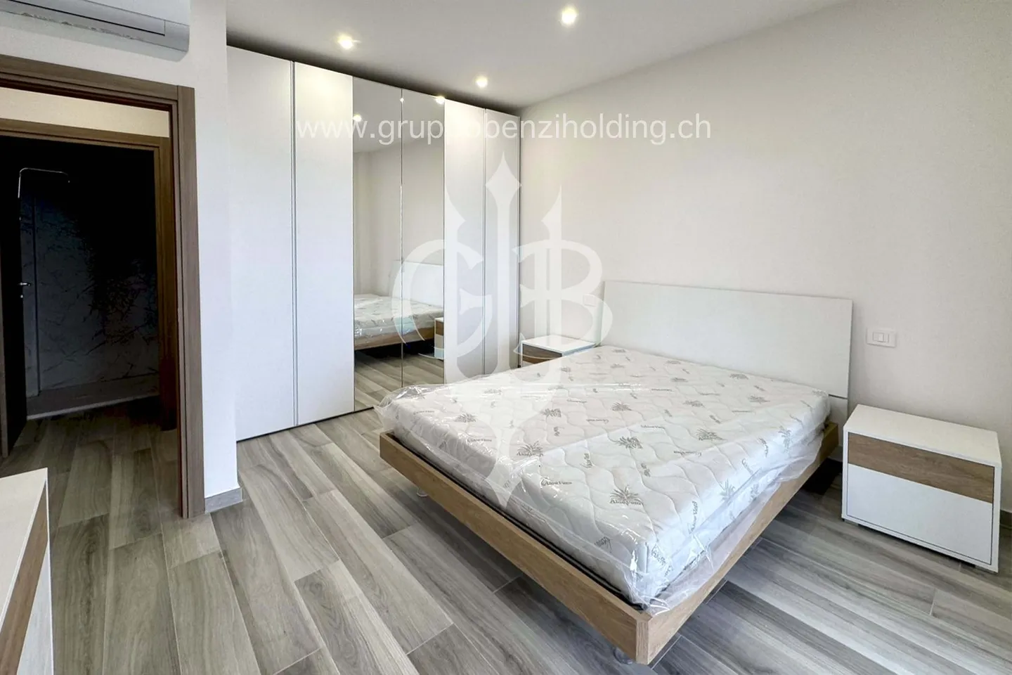 Acquisto diretto dal costruttore - Ponte Tresa (Italia), Cadegliano-Viconago - Foto 8 di 15