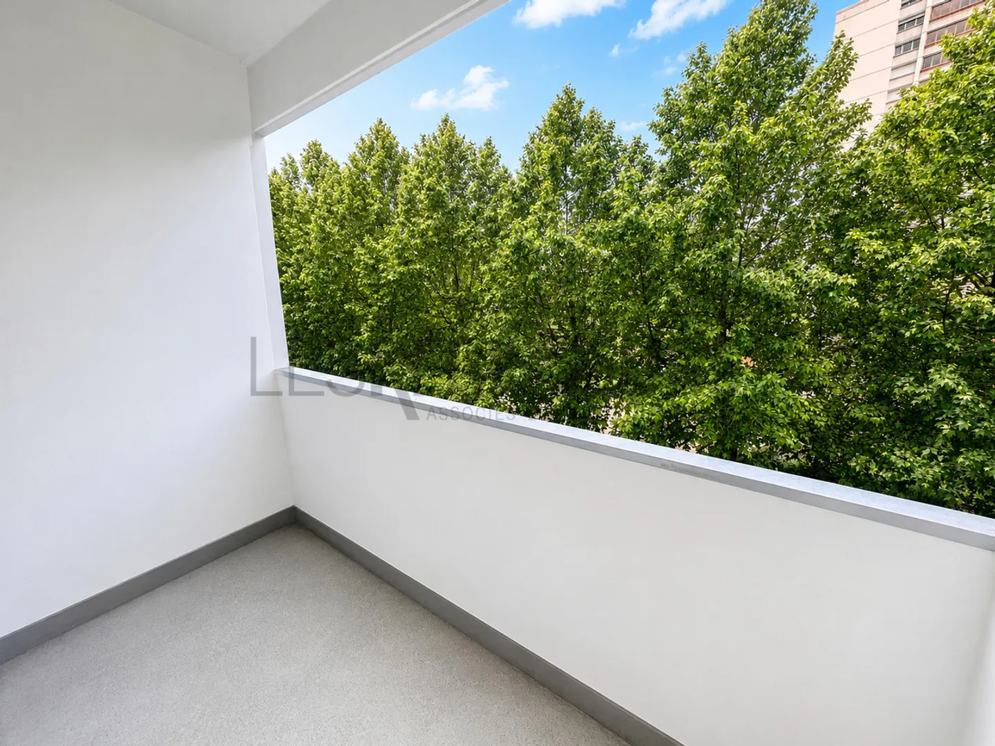 4-room apartment - Photo 4 of 5