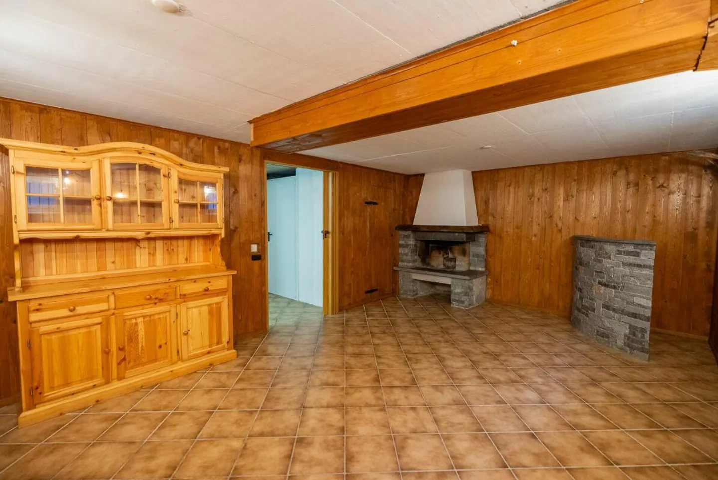 Un'opportunità da non perdere: vendiamo una bella casa in una zona tranquilla di Claro - Foto 15 di 17
