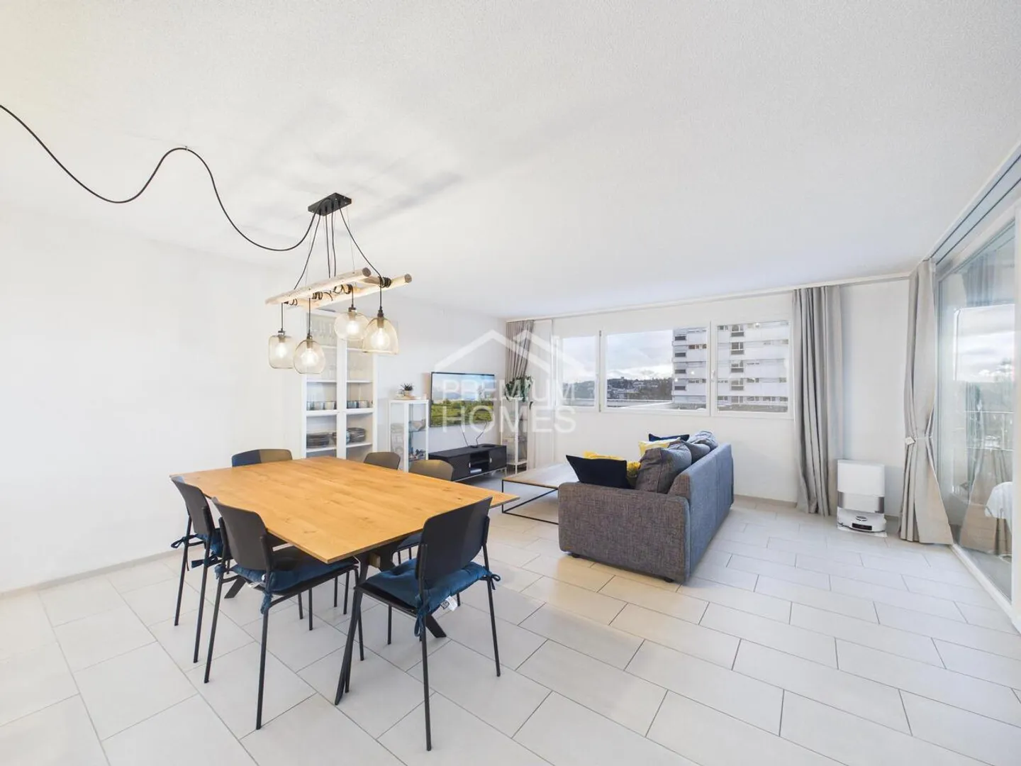 Helles Apartment mit Sonnenuntergangsblick - Foto 1 von 8