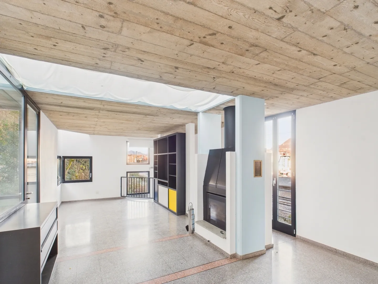 Elegante Doppelhaushälfte in Chiasso, Kanton Tessin - Foto 2 von 13