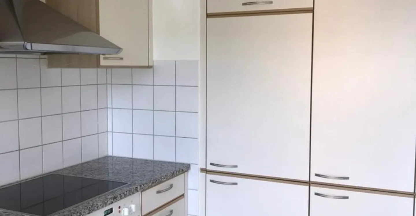 Tolle Wohnung mit Balkon zu vermieten ... - Foto 2 von 10