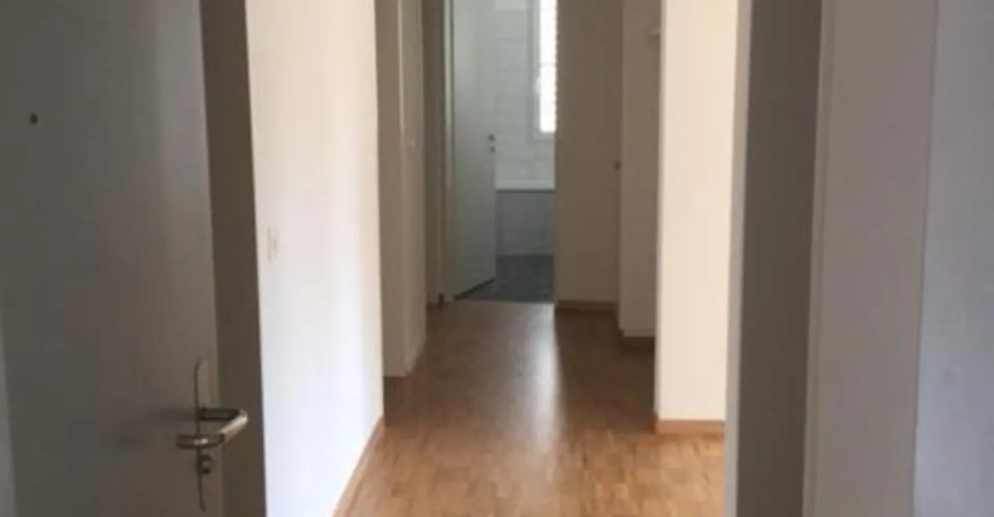 Tolle Wohnung mit Balkon zu vermieten ... - Foto 7 von 10