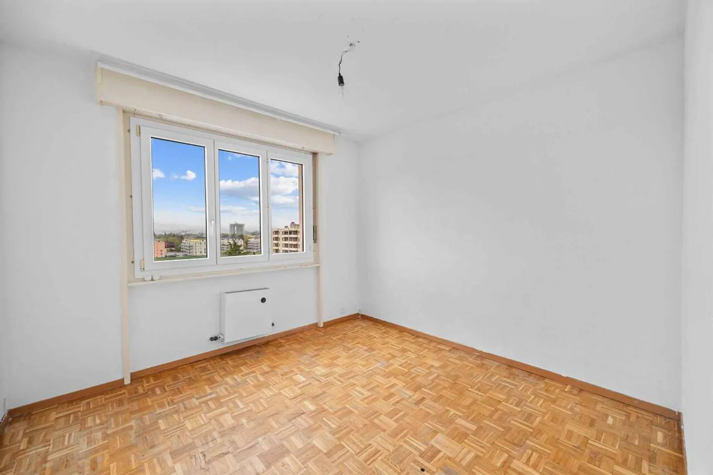 Luminoso appartamento di 4,5 locali con balcone - Foto 8 di 11