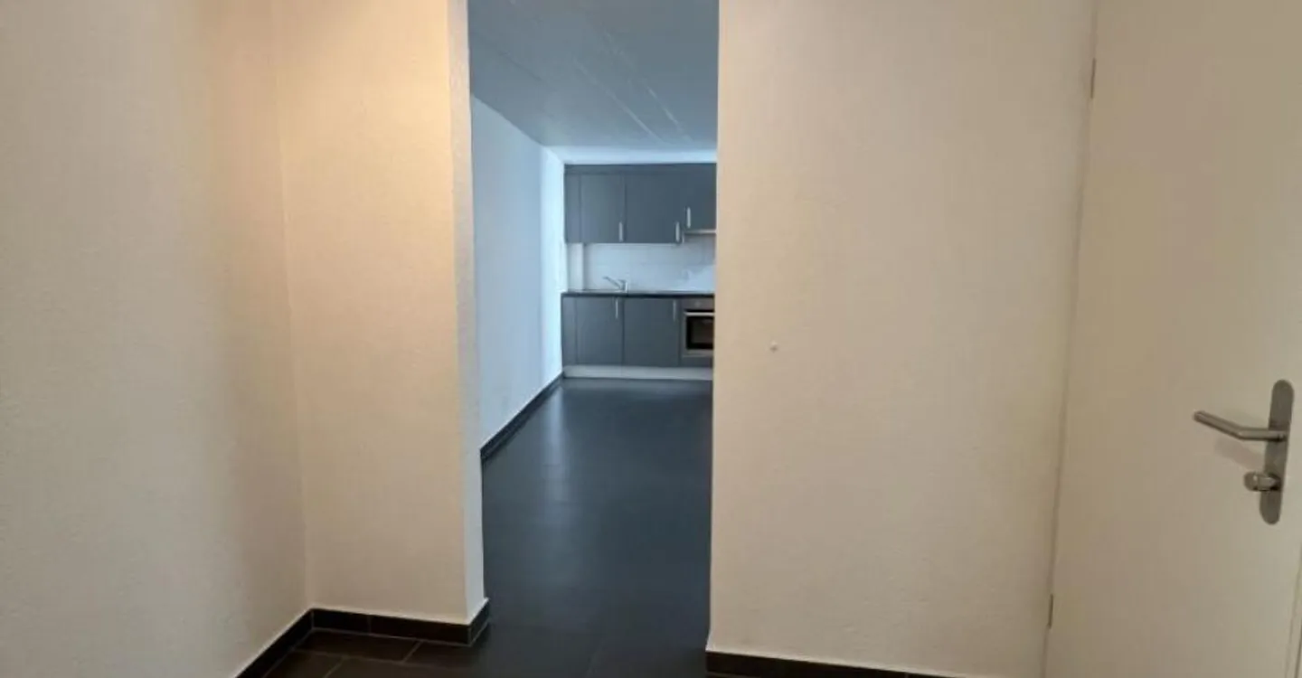 St-Imier, Studio im 2. Stock im Stadtzentrum - Foto 4 von 4