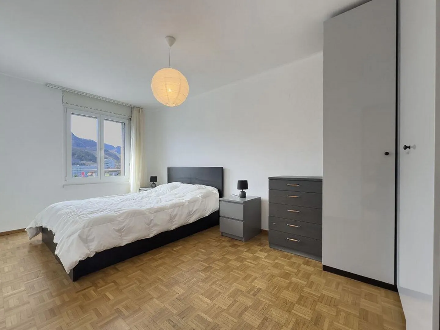 Triplex-Wohnung mit 4 Â½ Zimmern, mit 2 Parkplätzen - Foto 7 von 8