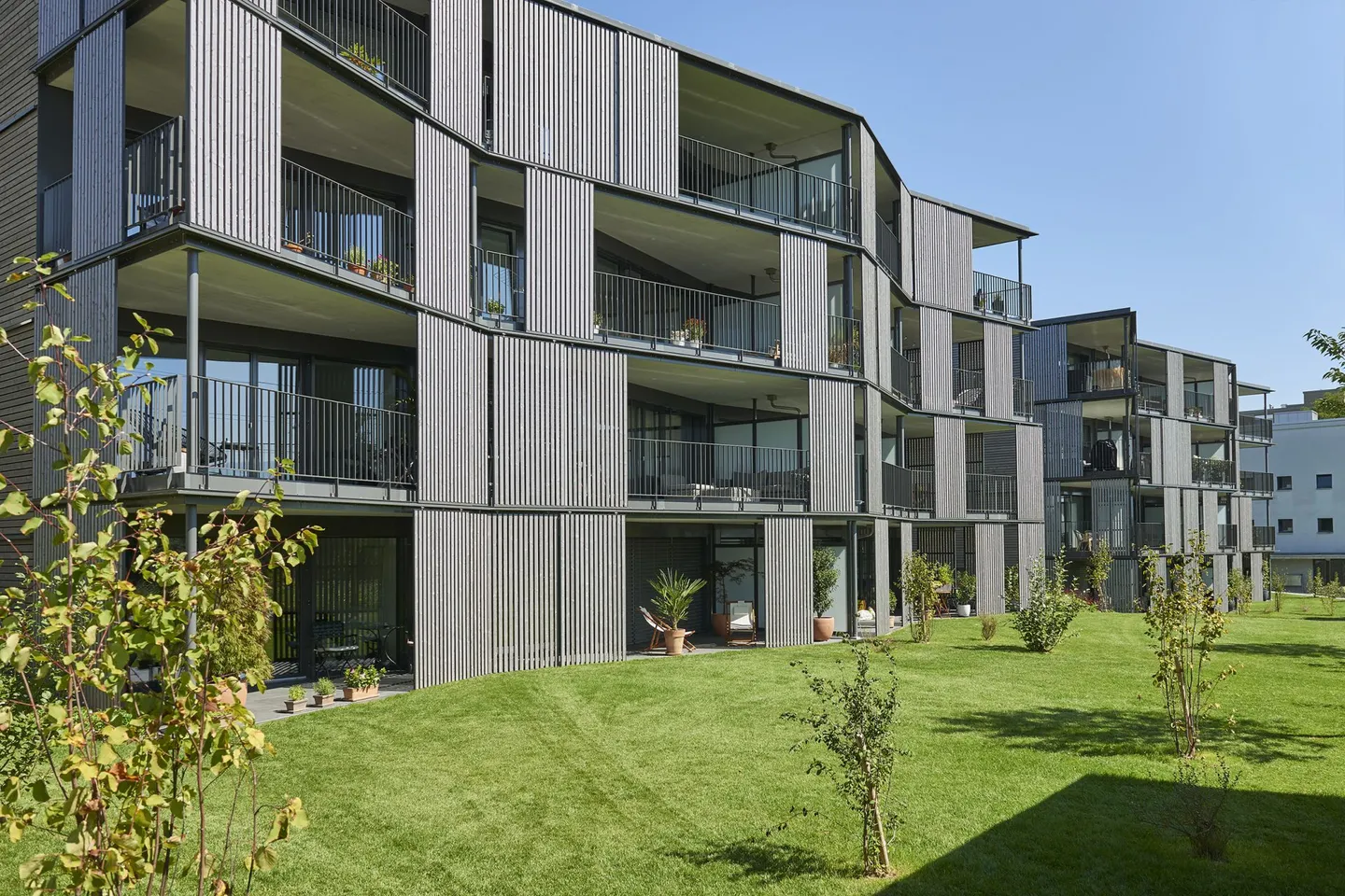 Dreamlike Living in an Urban Oasis - Photo 1 of 9