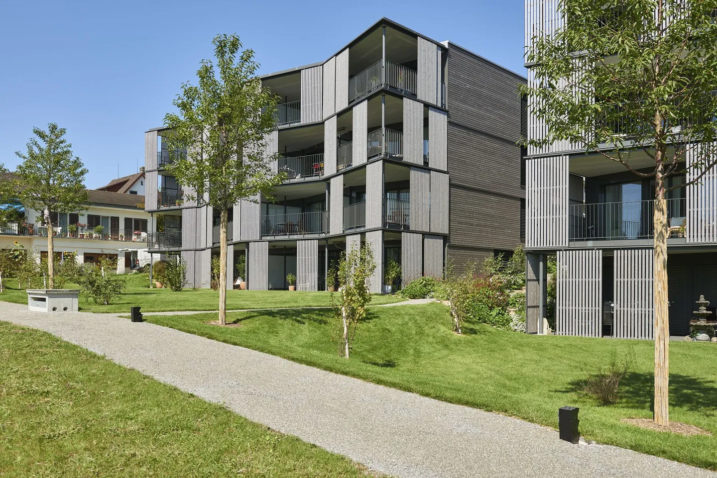 Dreamlike Living in an Urban Oasis - Photo 2 of 9