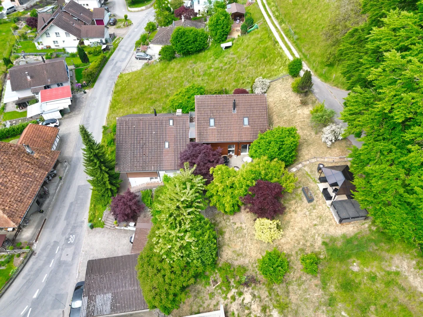 Versatile Generational House in Beautiful Hillside Location with Views into the Greenery - Photo 2 of 22