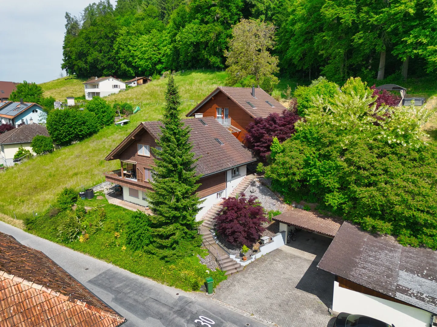 Versatile Generational House in Beautiful Hillside Location with Views into the Greenery - Photo 3 of 22