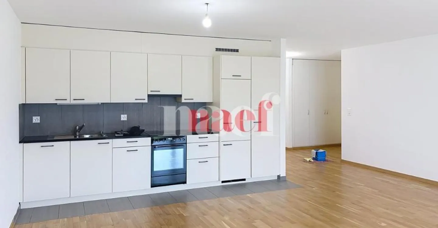 Apartment - Photo 3 of 8