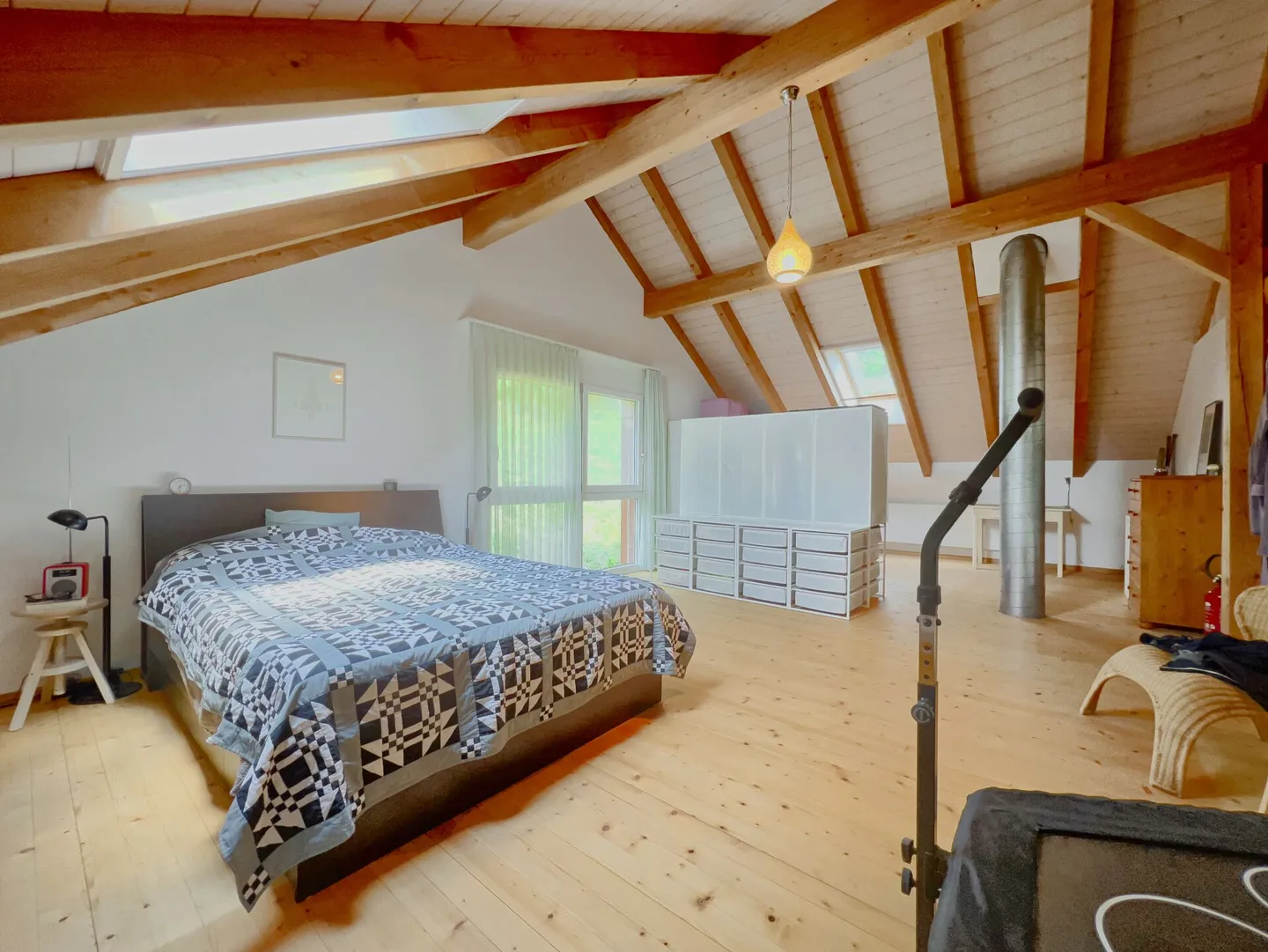 Versatile Generational House in Beautiful Hillside Location with Views into the Greenery - Photo 9 of 22