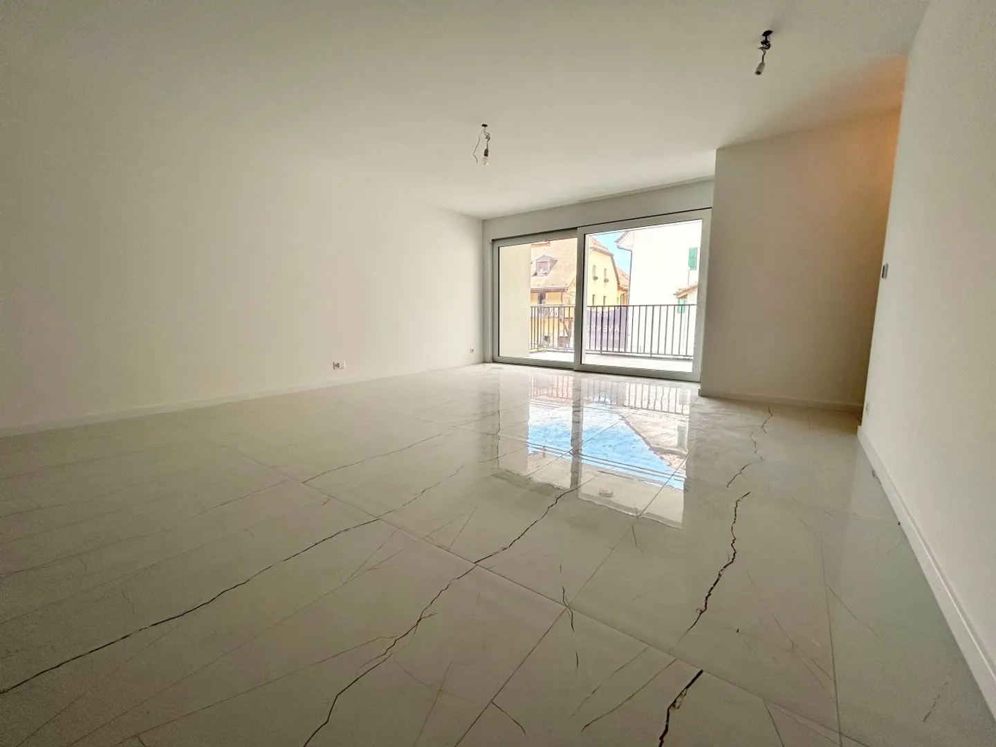 Bellissimo nuovo appartamento 3.5 locali - 93 m2 a Champagne - Foto 5 di 11