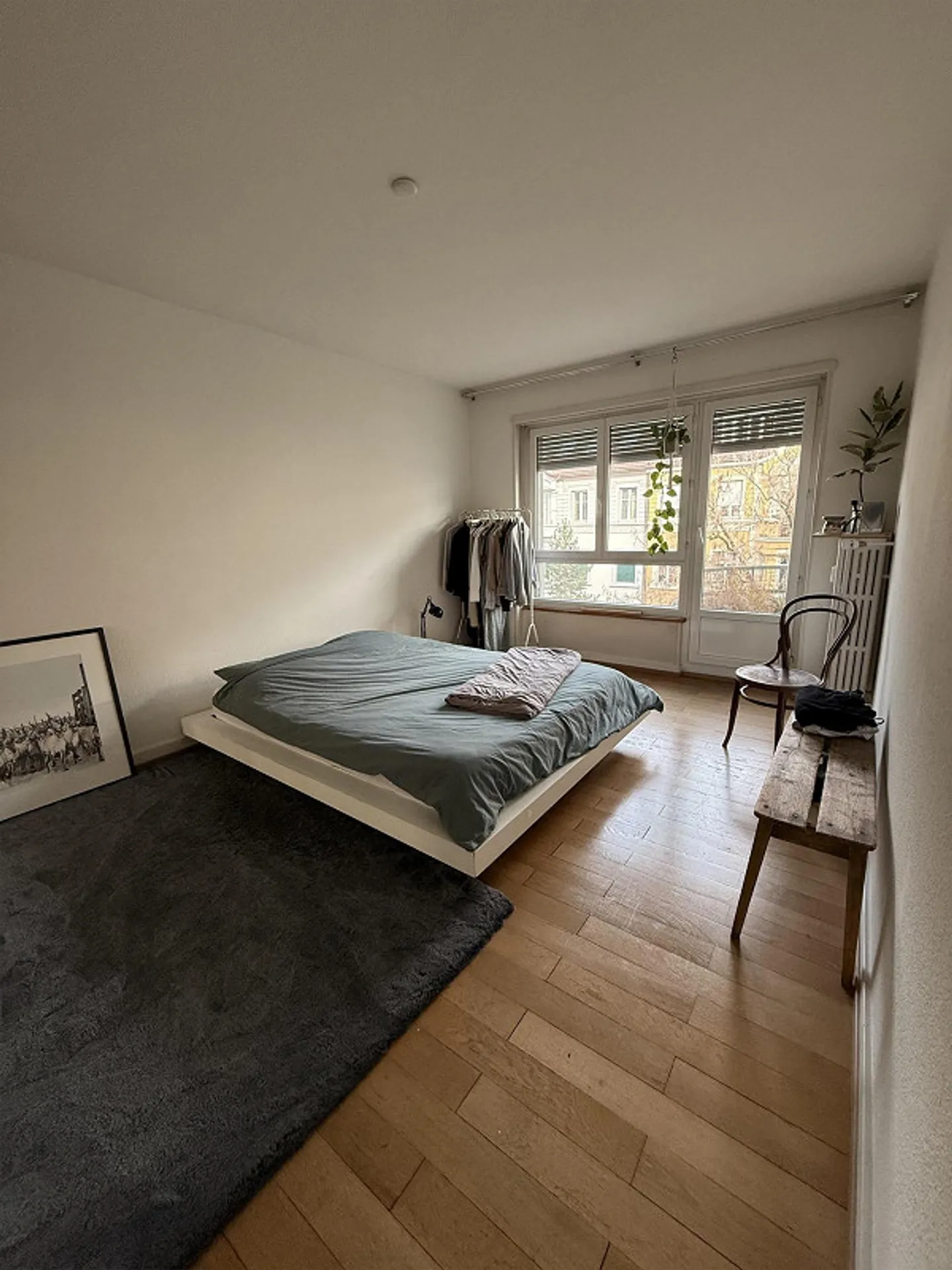 Luminoso appartamento d'epoca di 2,5 stanze con 2 balconi - Foto 3 di 7