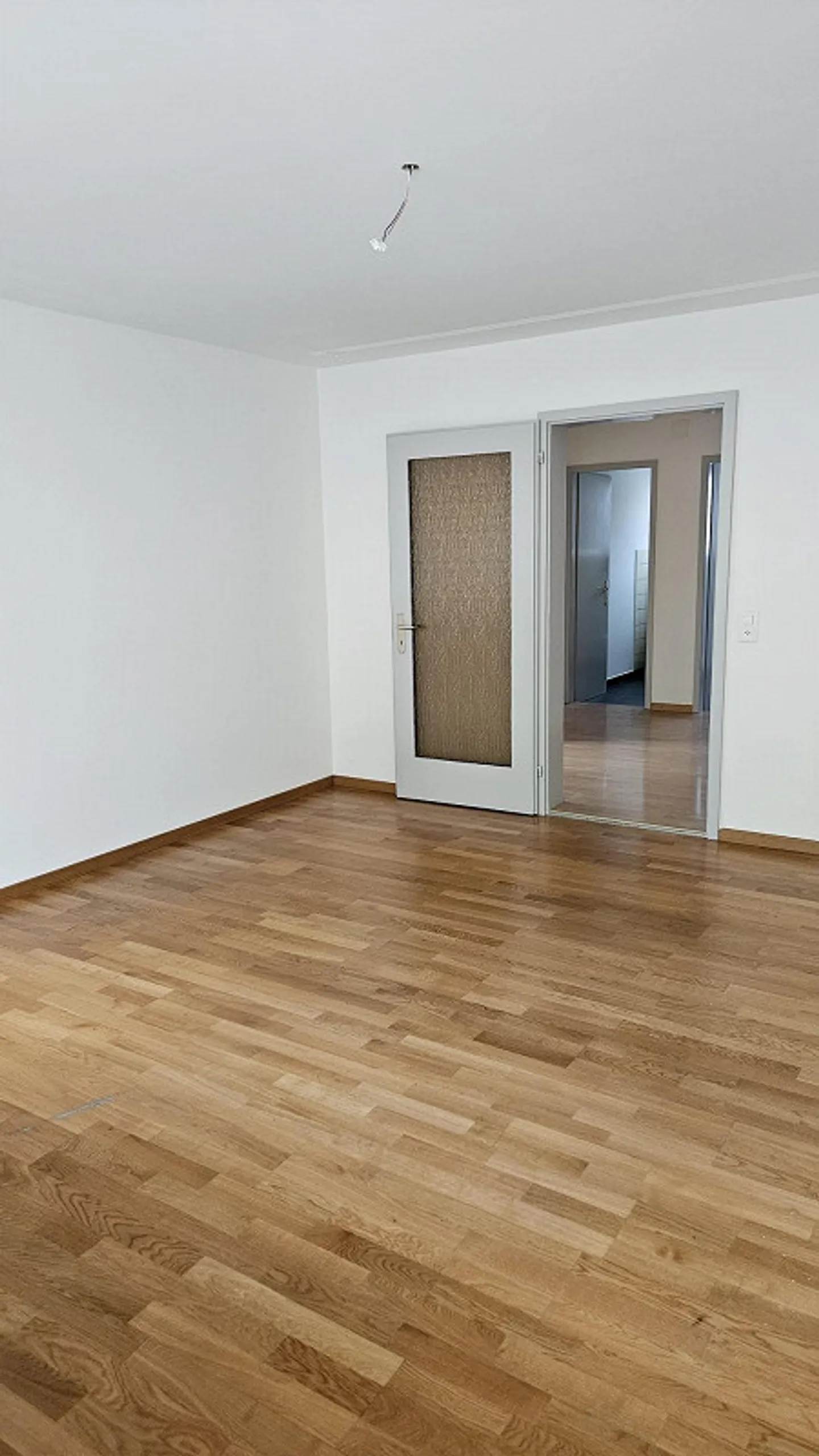 Bellissimo e spazioso appartamento di 4,5 stanze nel centro di Gossau SG - Foto 1 di 8