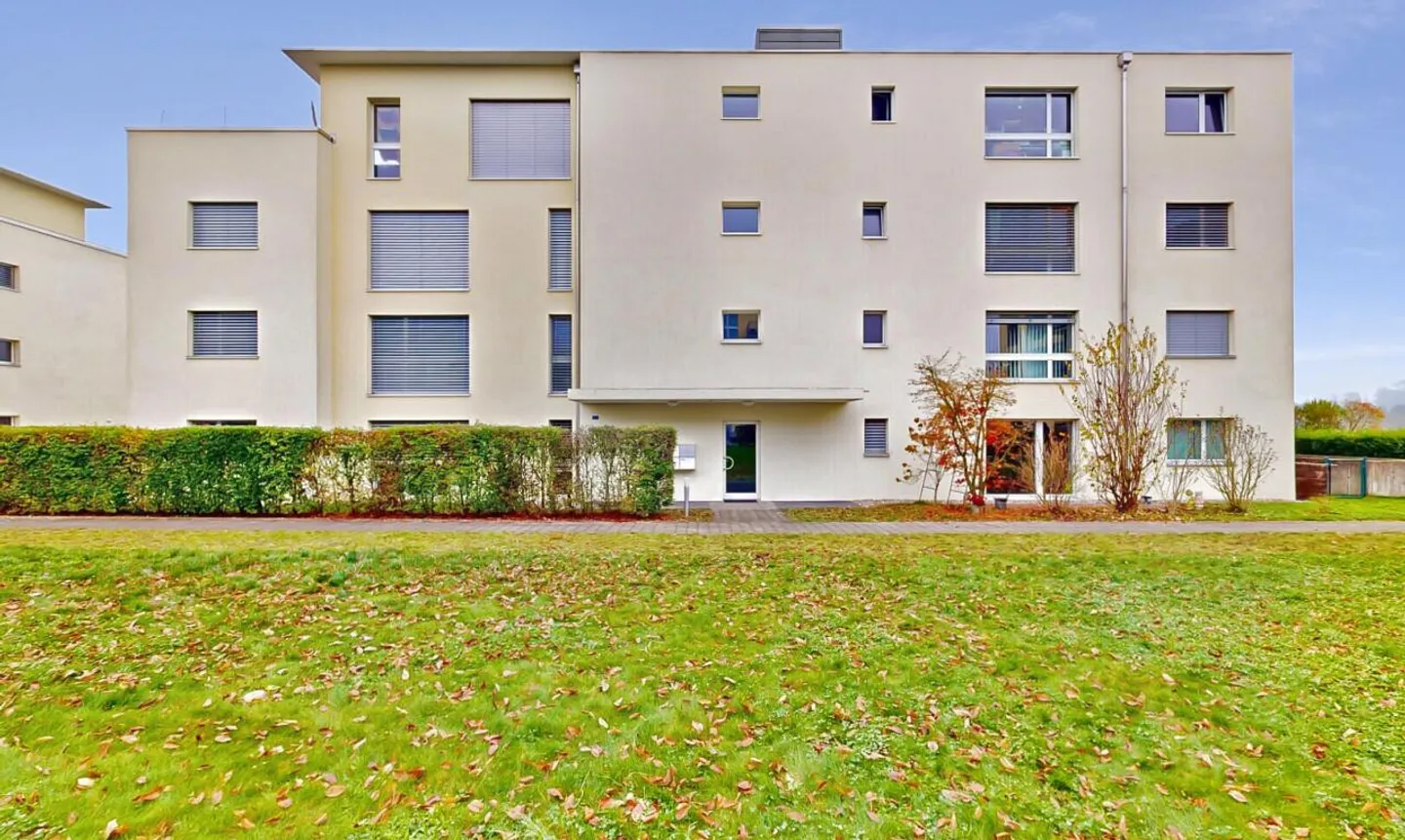 Appartement penthouse de 6,5 pièces avec vue sur le château de Lenzburg - Photo 1 sur 11