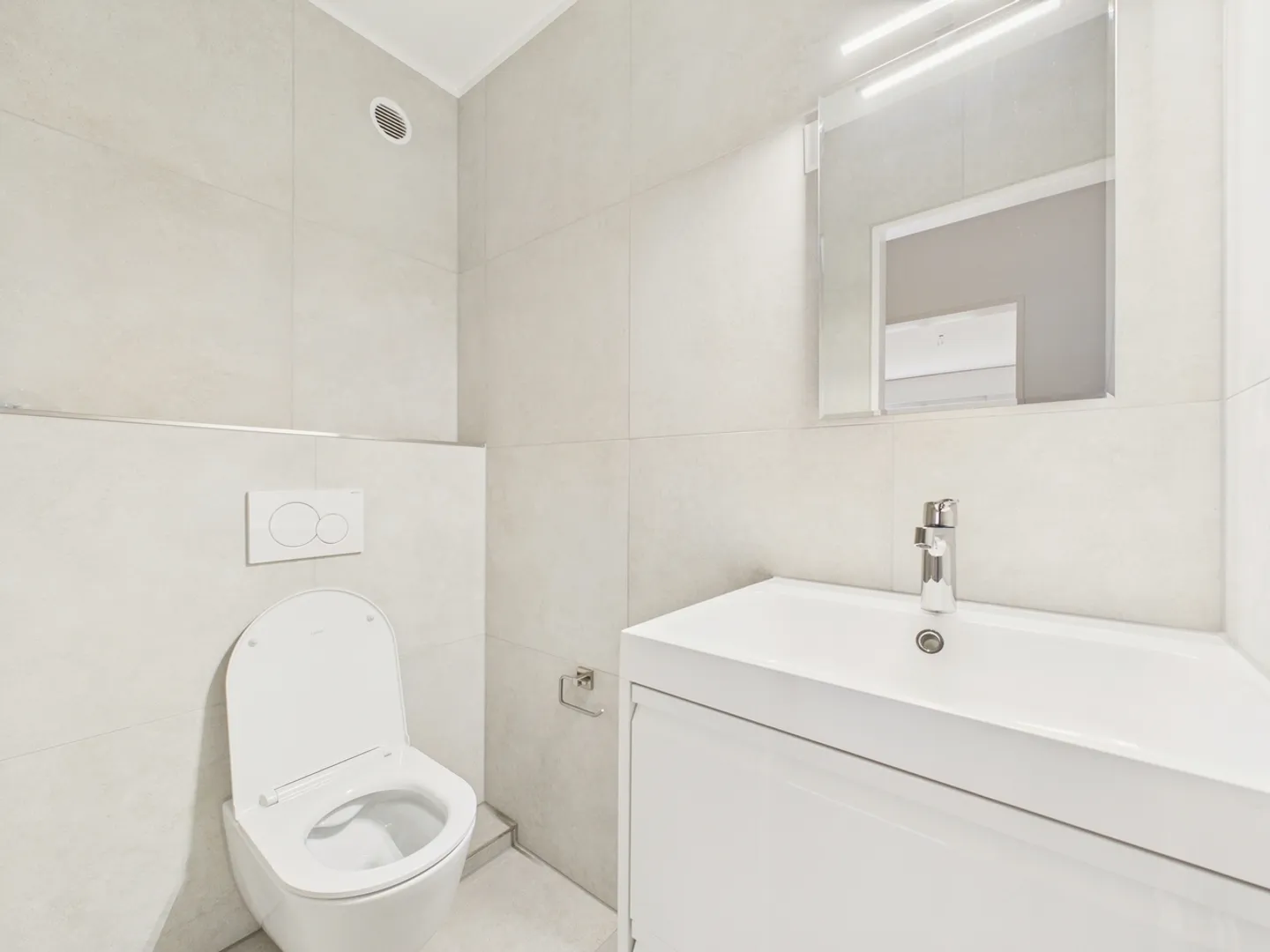 Bright 3.5-room apartment with balcony in Brugg - Photo 8 of 11