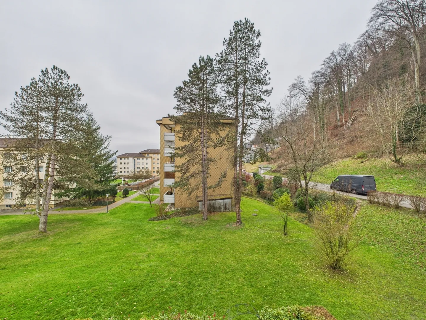 Bright 3.5-room apartment with balcony in Brugg - Photo 10 of 11