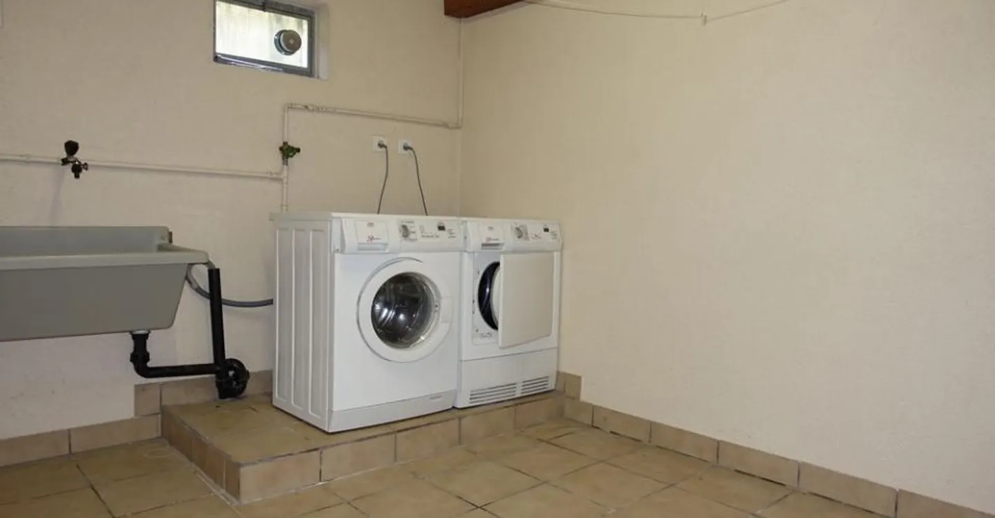 Vauffelin - 3.5-room apartment located on the ground floor - Photo 5 of 7