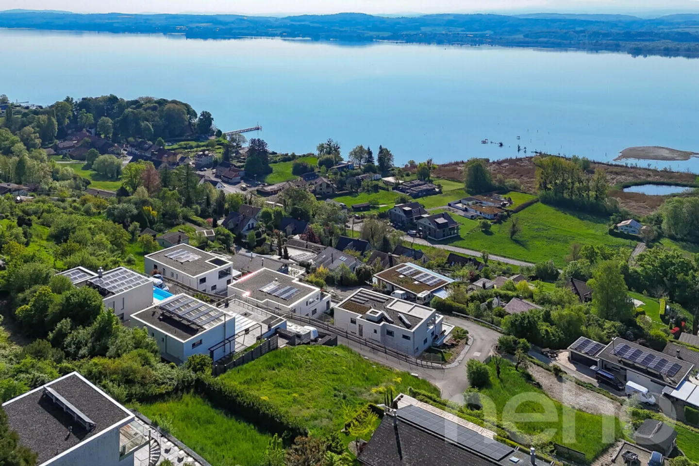 Villa di design con vista panoramica sul lago e sulle montagne - Foto 5 di 13