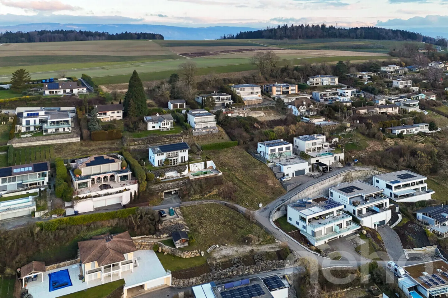 Villa di design con vista panoramica sul lago e sulle montagne - Foto 10 di 13