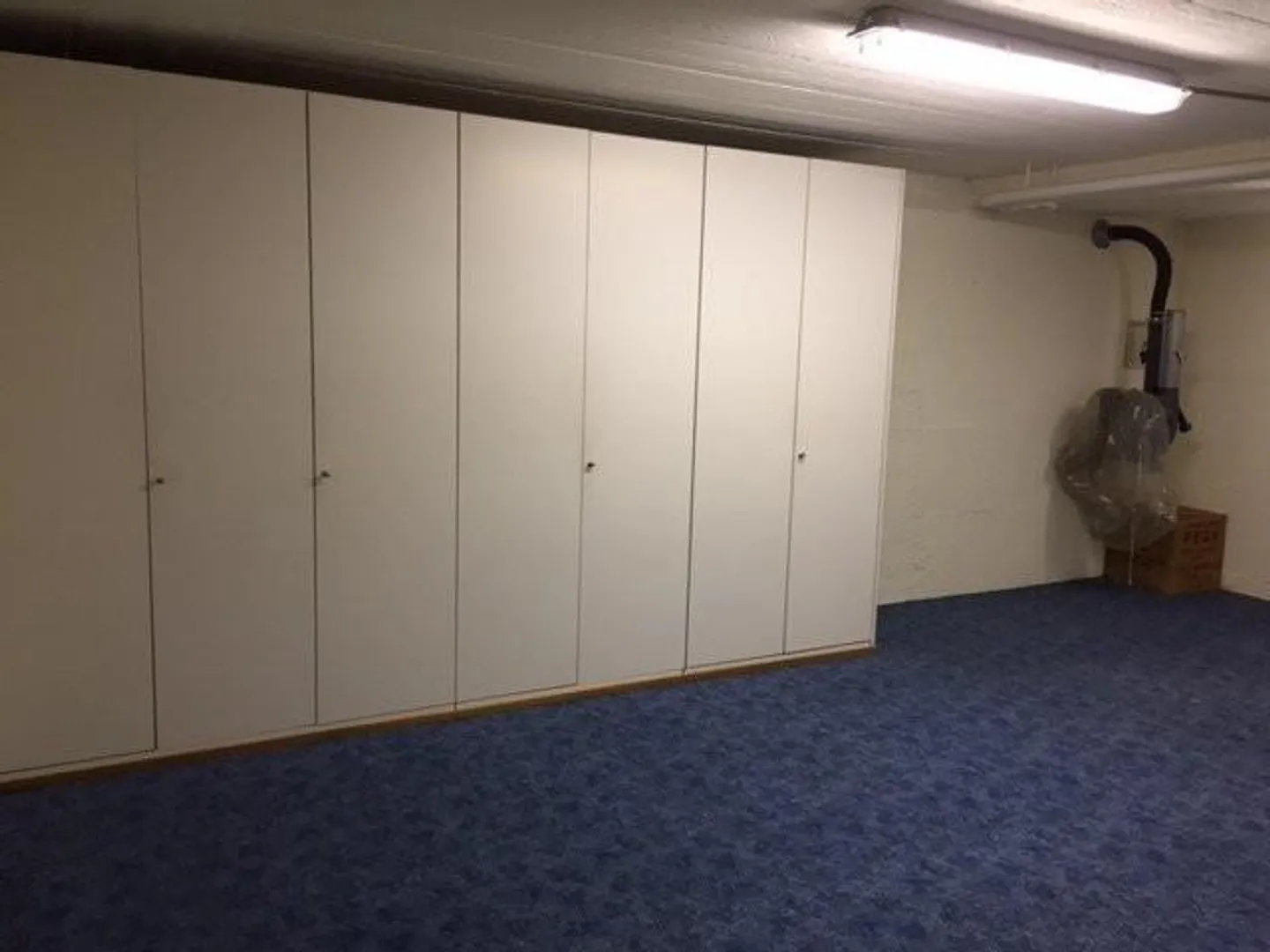 Salle de bricolage de 17 m2 - Photo 4 sur 6