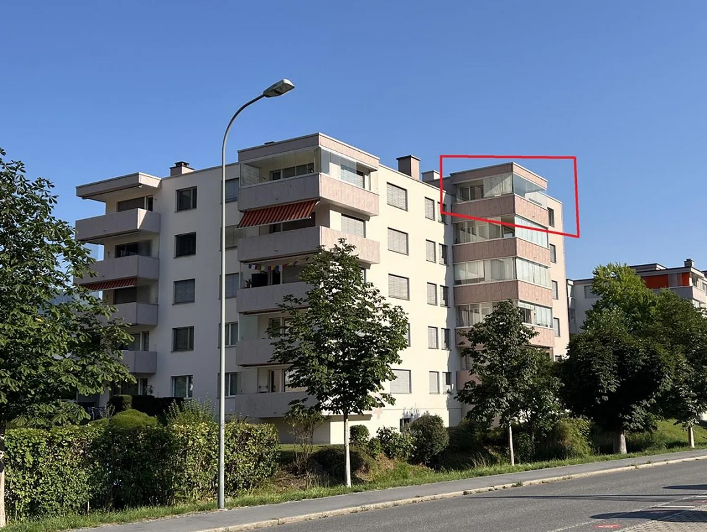 Appartamento 3.5 stanze completamente ristrutturato con una vista splendida - Foto 1 di 10