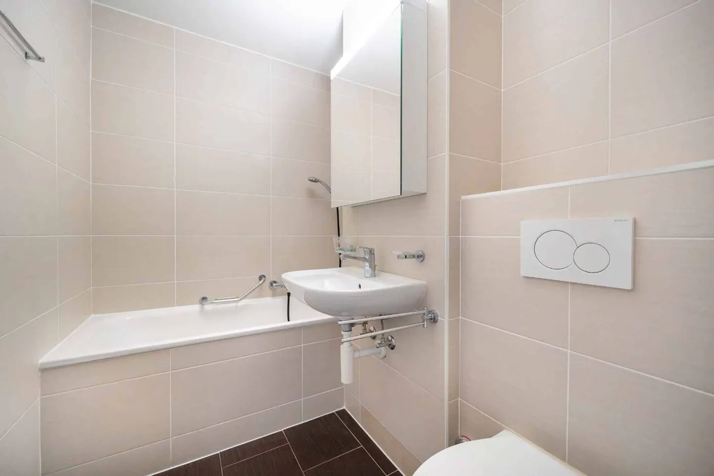 2.5-room apartment with garden in the city center - Photo 6 of 7