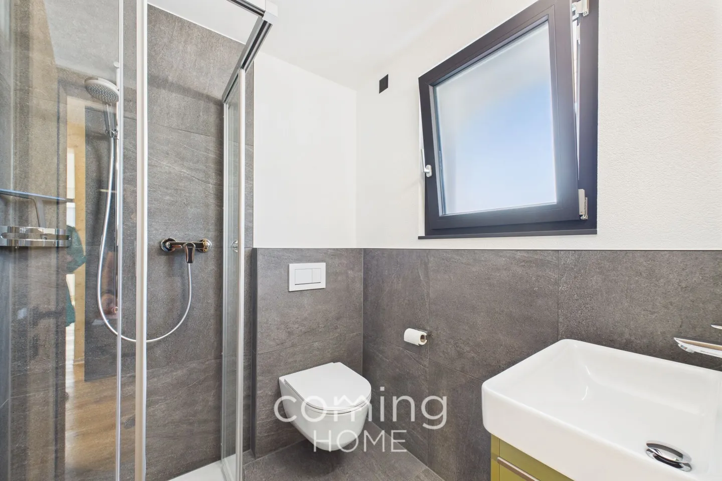 Ampia casa unifamiliare a Susten - luminosa, moderna e con giardino privato - Foto 6 di 12