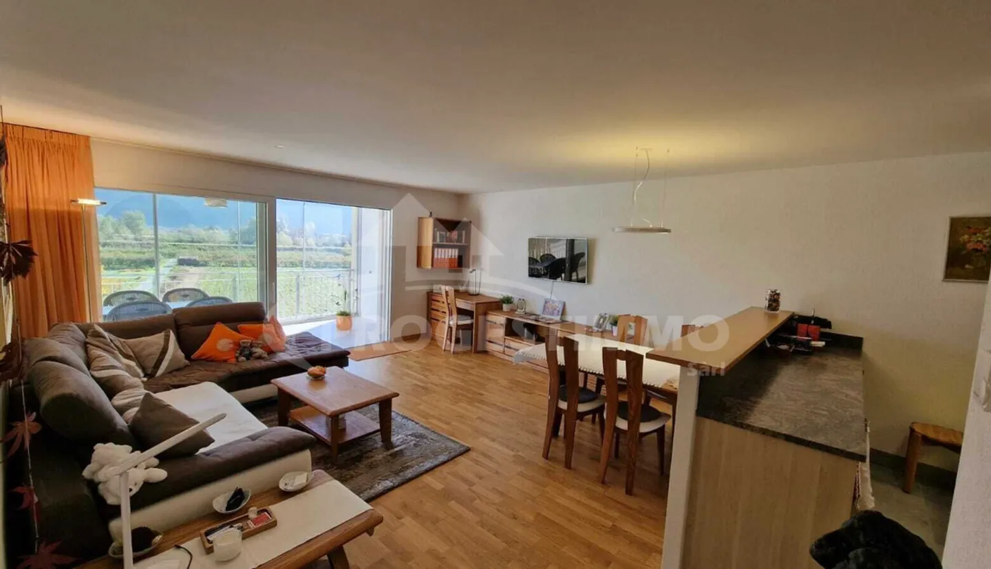 Apartment in the Bains de Saillon - Photo 1 of 8