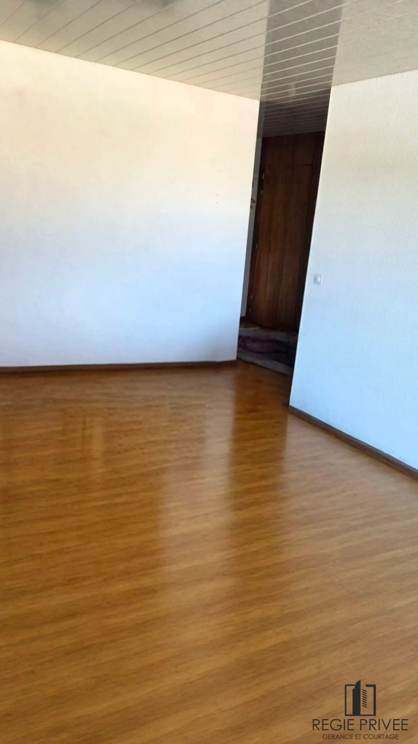 Charmant appartement 2.5 pièces - Photo 4 sur 12