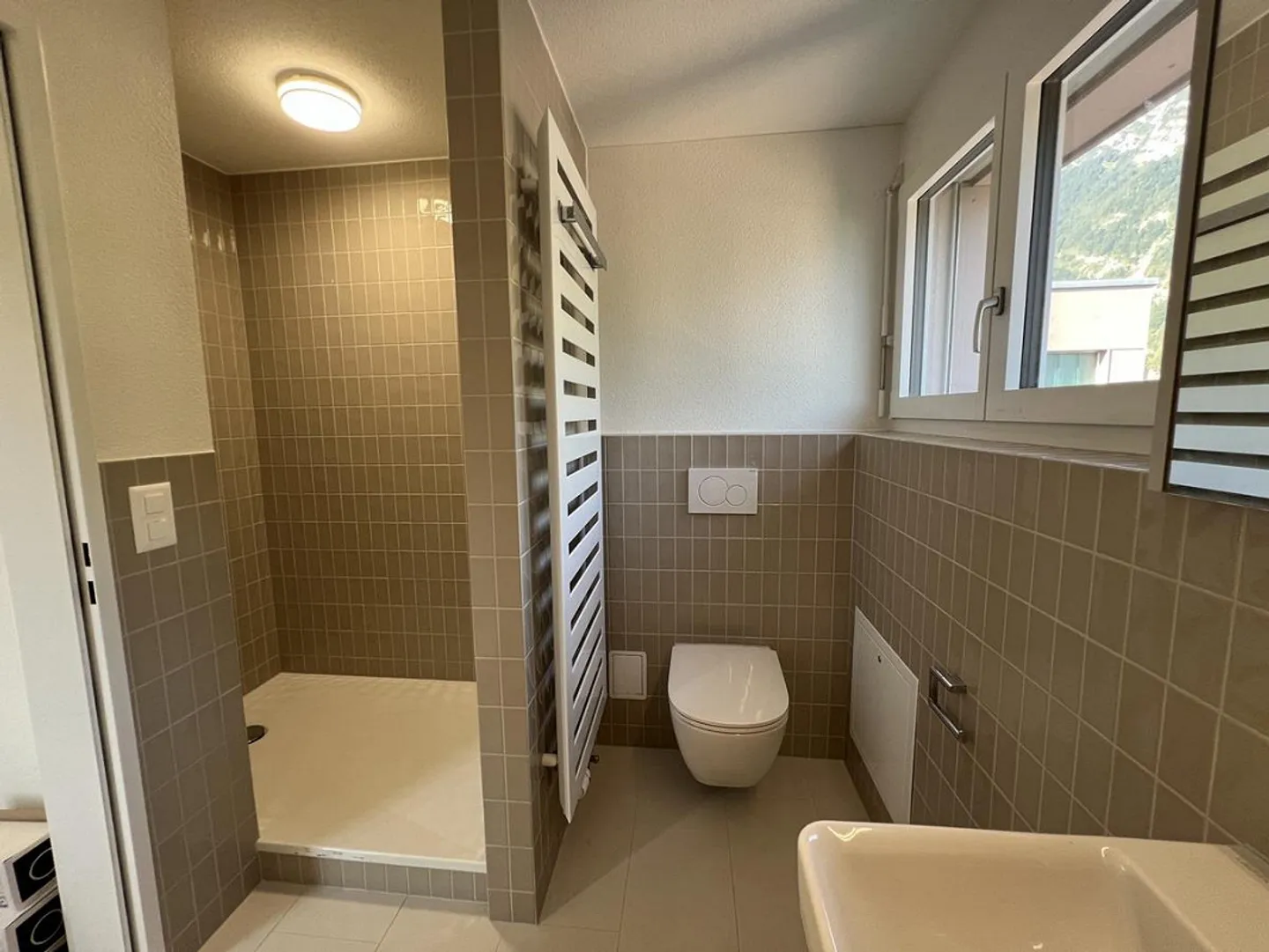 Appartamento 3.5 stanze completamente ristrutturato con una vista splendida - Foto 7 di 10
