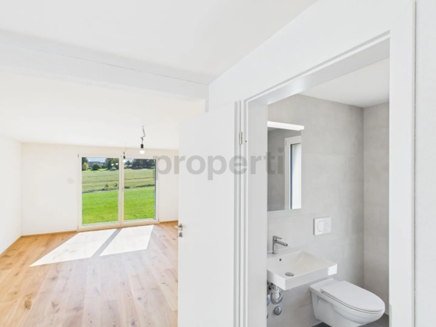 Exclusive 2.5-room apartment in Oberwil - Photo 10 of 13