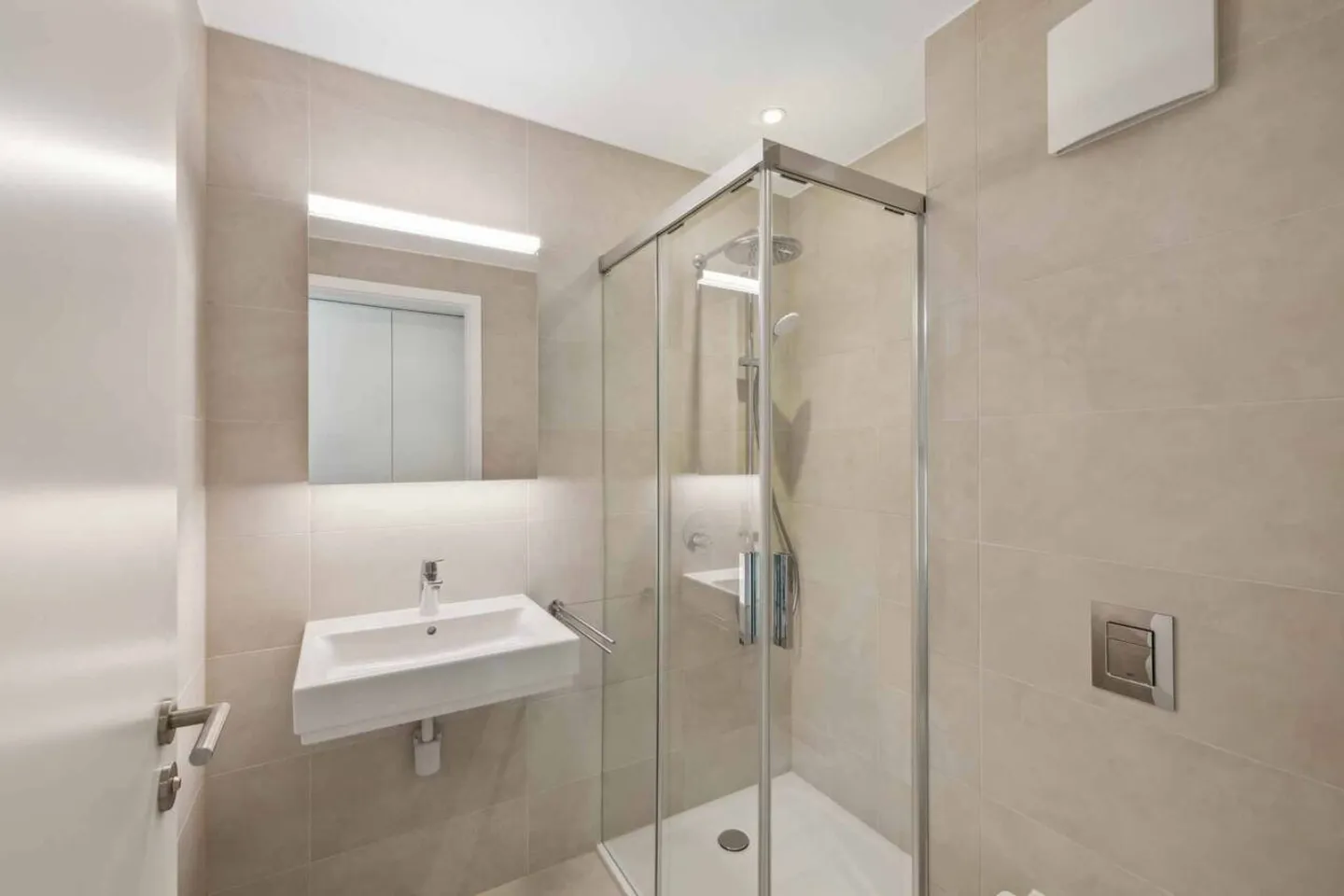 LAST OPPORTUNITIES - 3.5 ROOM APARTMENTS - LE GRAND-PRÉ - Photo 8 of 10