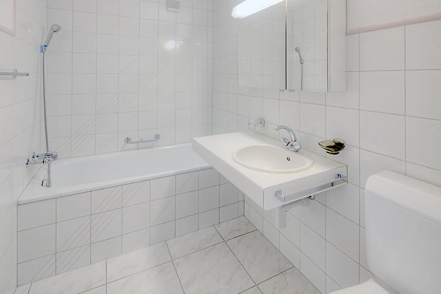 Ultimo piano 3.5 stanze - Foto 4 di 7