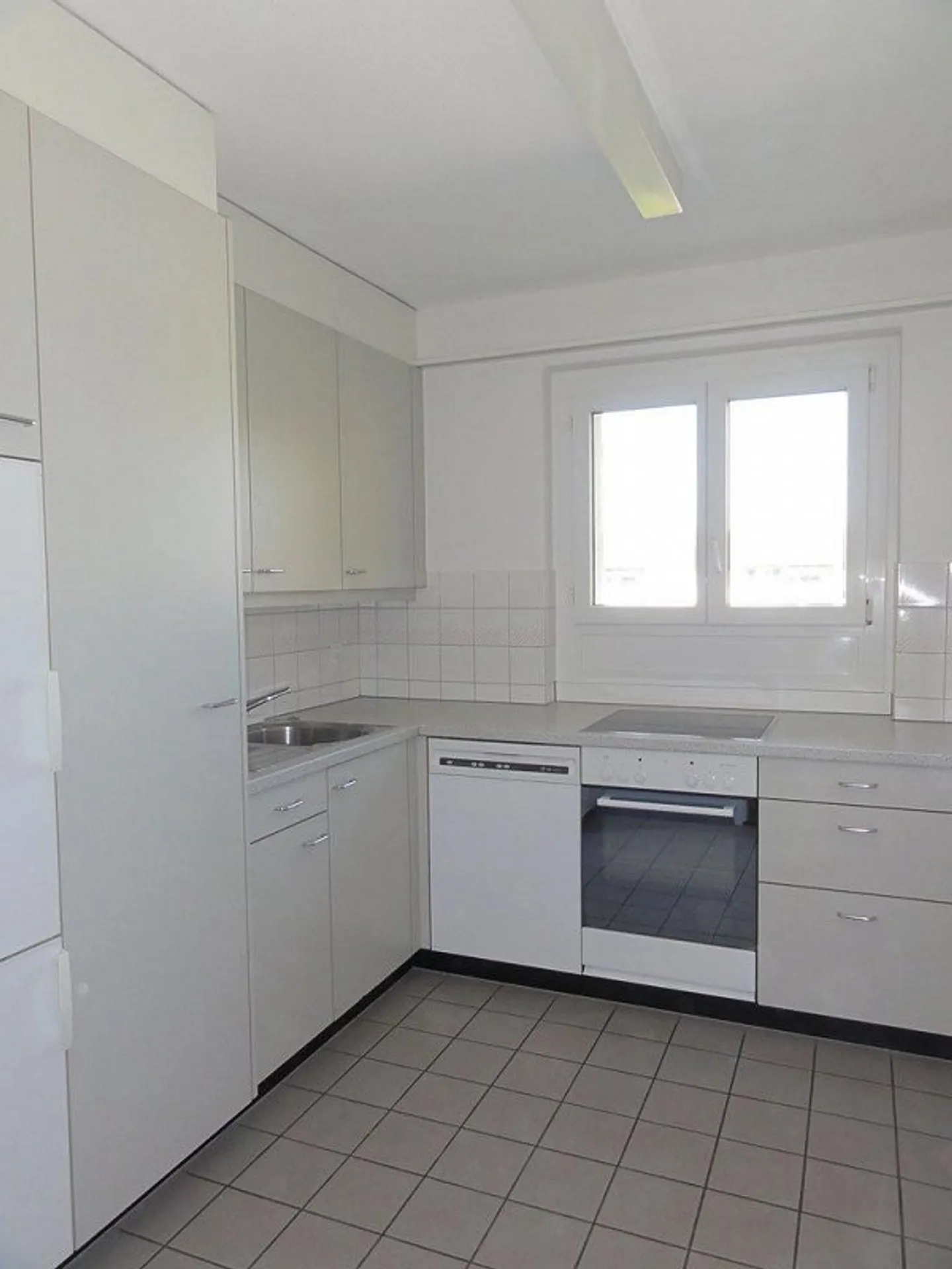 Appartement Charmant à Thun - Photo 2 sur 7