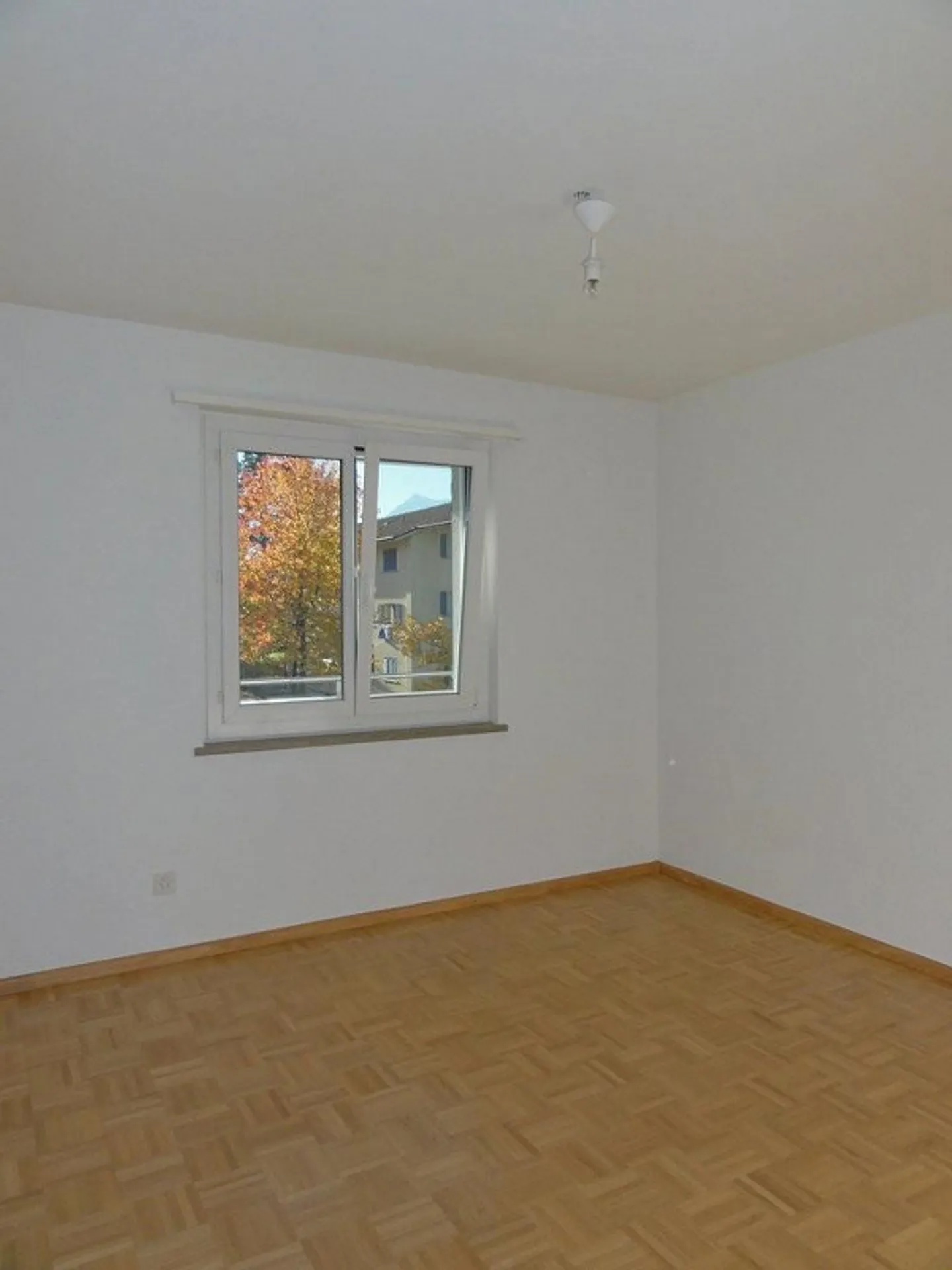Appartement Charmant à Thun - Photo 5 sur 7