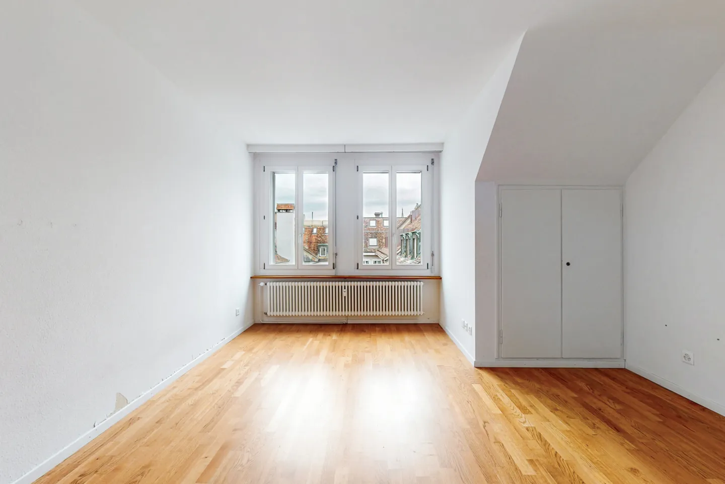 Luxuriöses Wohnen oberhalb des legendären Aarbergerhofs! - Foto 3 di 11