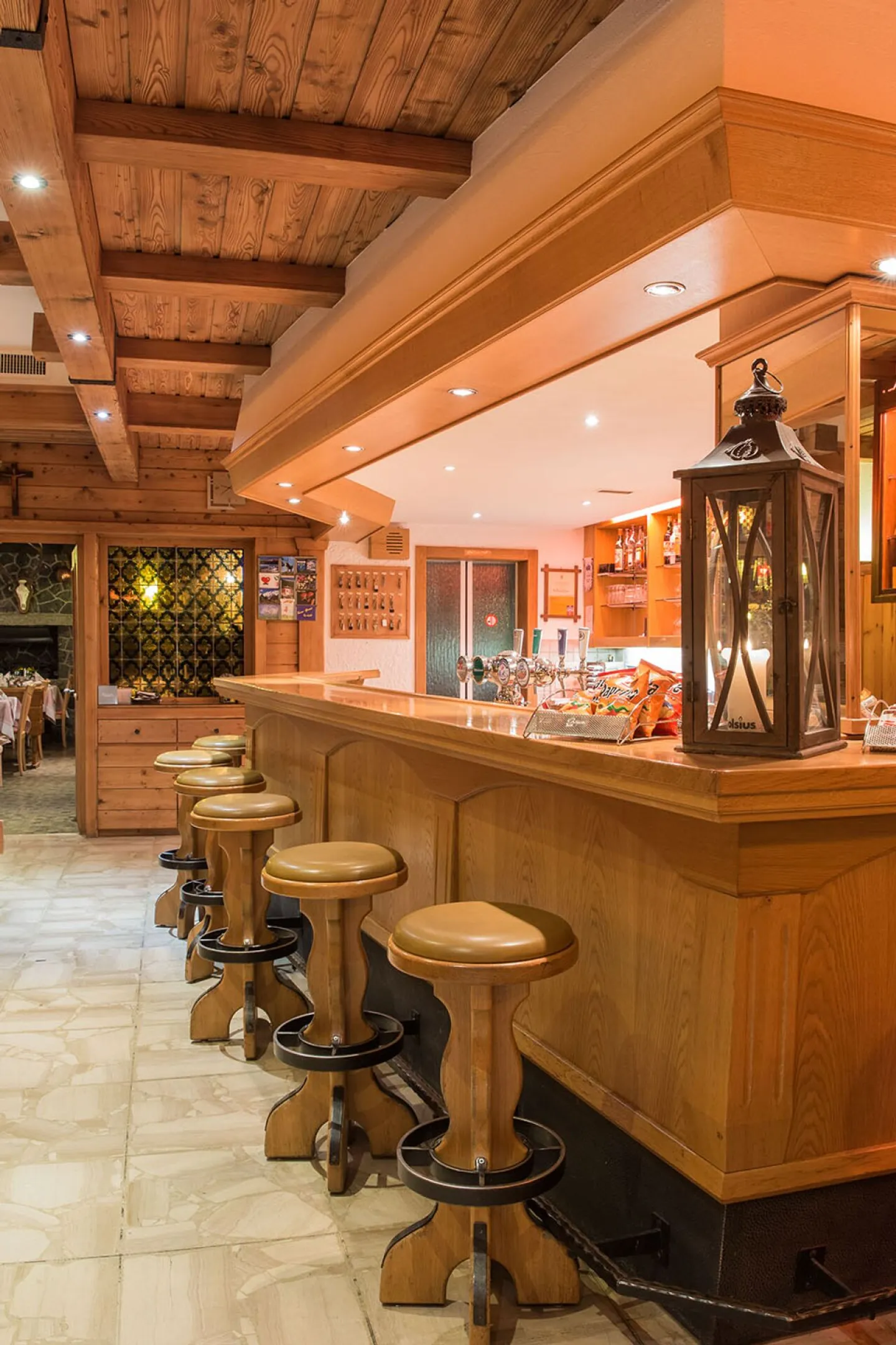 Hotel Alpha, bellissimo hotel a 3 stelle a Saas-Grund - Foto 4 di 17