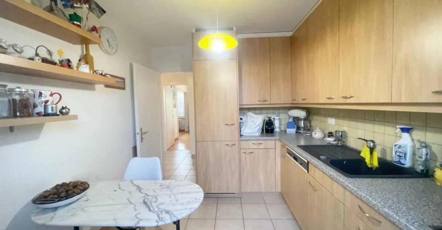 Spacious Apartment in Yverdon - Photo 4 of 9