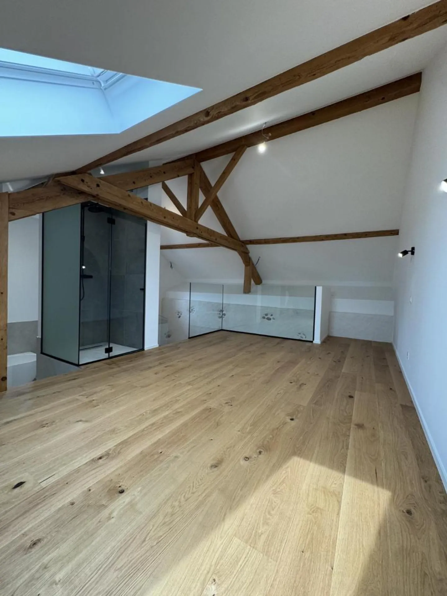 Appartement triplex entièrement rénové à vendre - Photo 9 sur 11