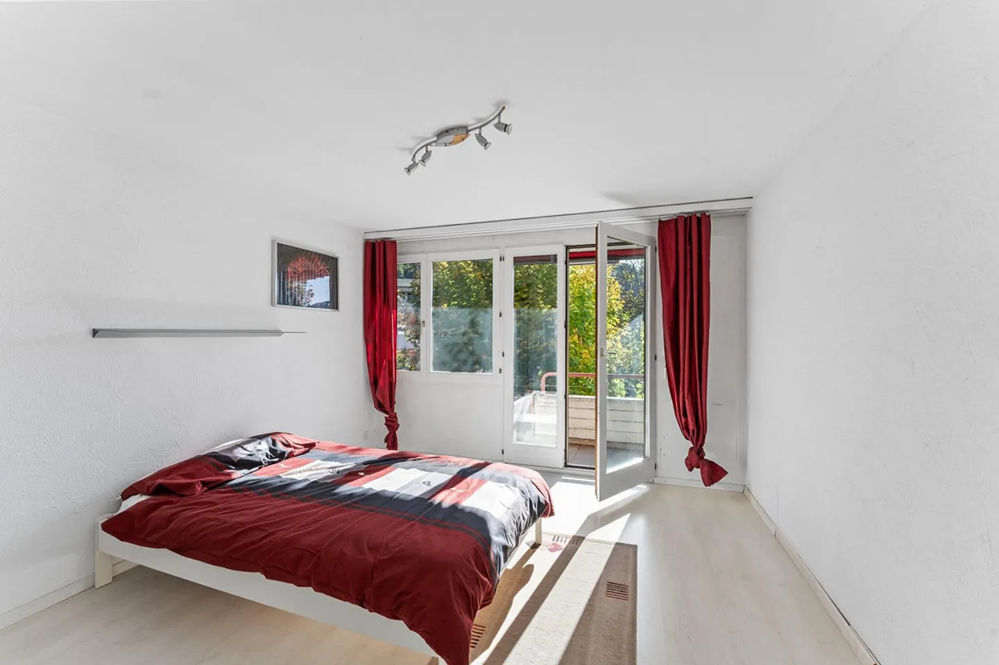 Helle Wohnung mit sonnigem Balkon - Foto 3 von 11