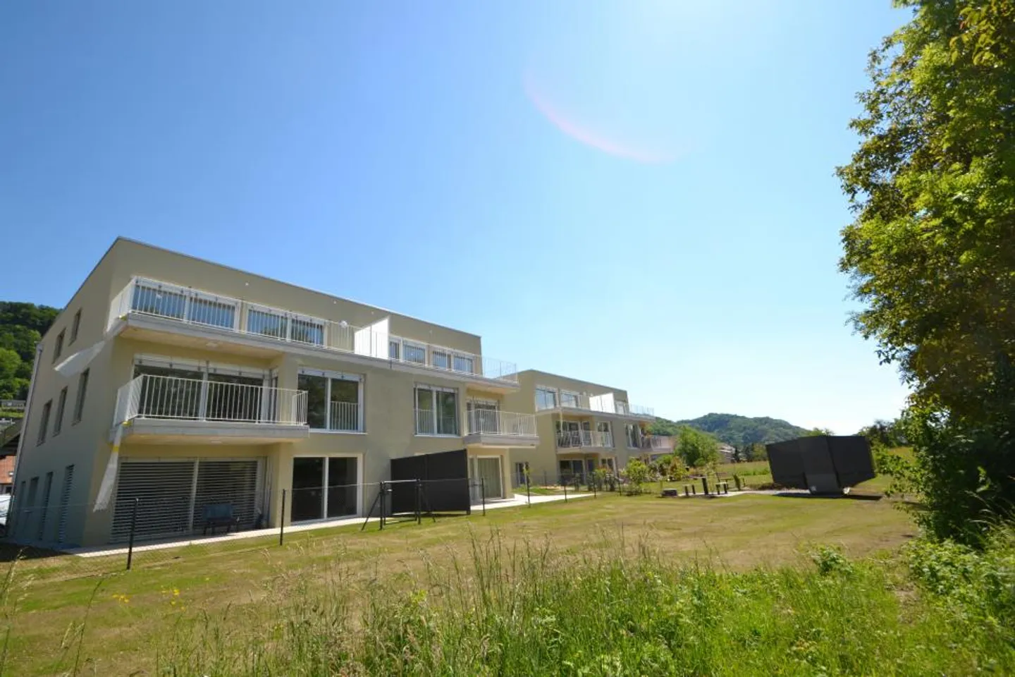 Il tuo appartamento con vista sul lago di Neuchâtel - Foto 1 di 9