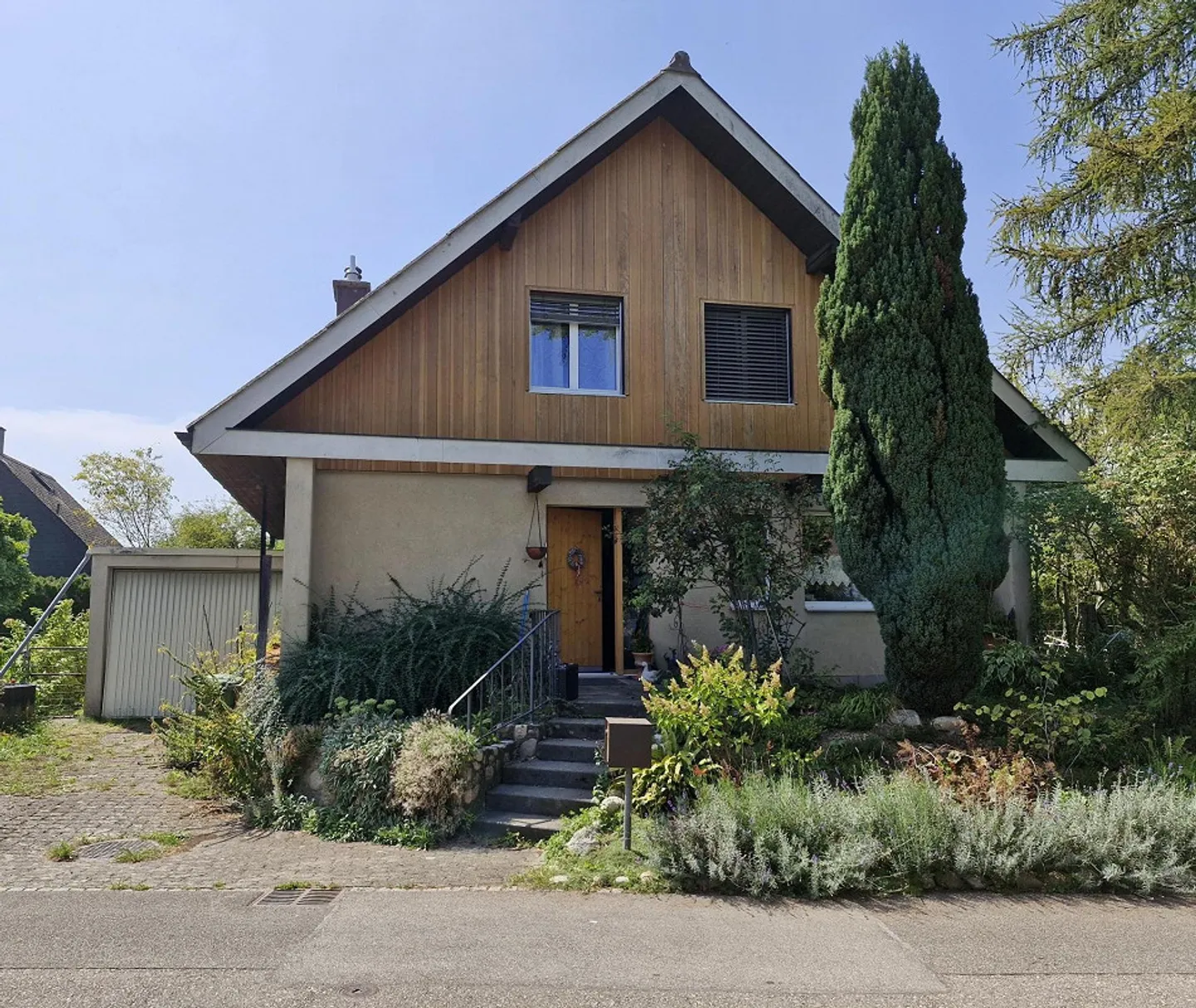 Qualité de vie et de logement dans un emplacement ensoleillé et calme - Photo 1 sur 12